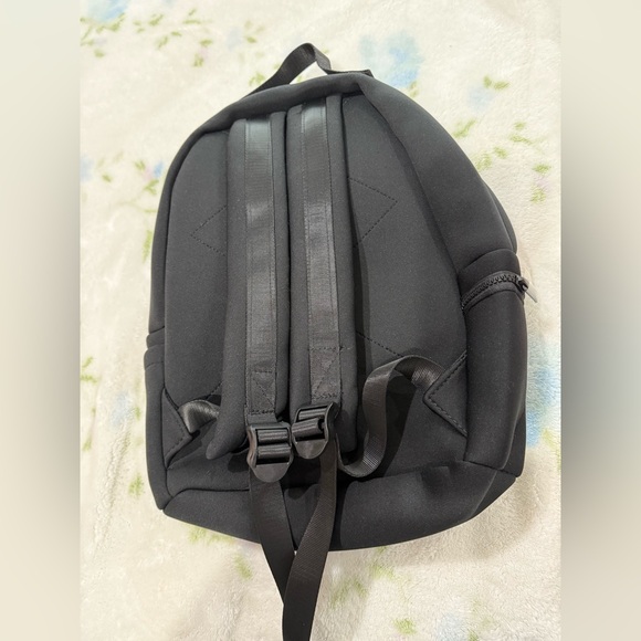 Alo Yoga Black Backpack - Picture 5 of 7